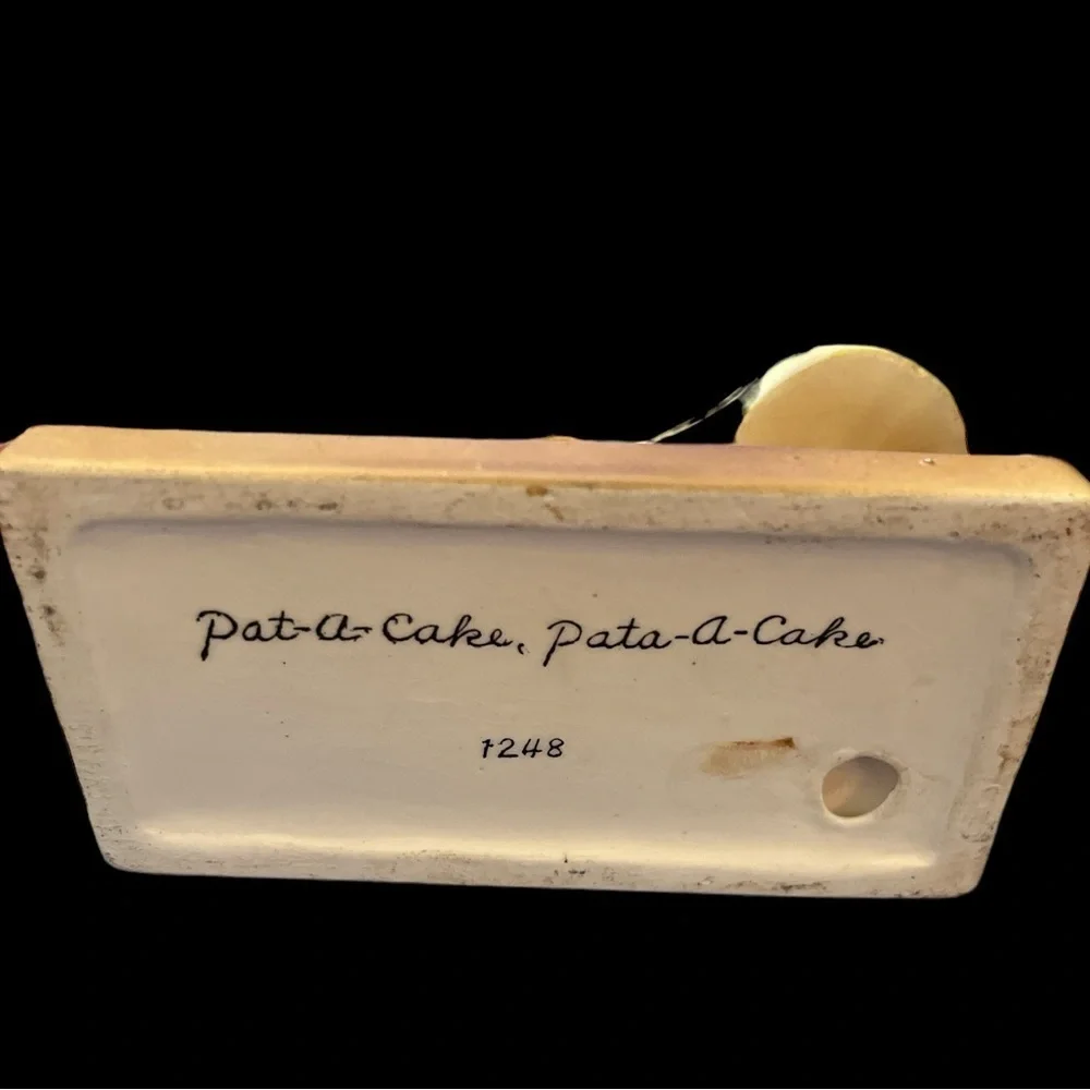 Vintage Pat-A-Cake Figurine #1248 Nursery Rhyme Baker Child Collectible - Picture 4 of 5
